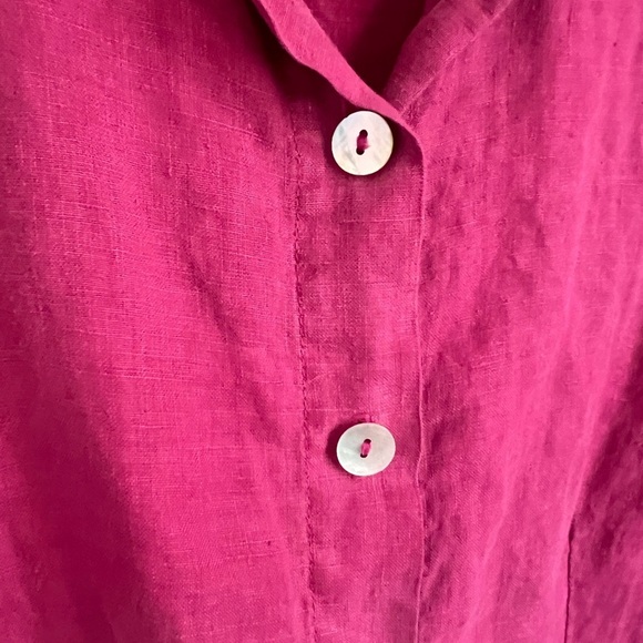 Bryn Walker Magenta Pink Short Sleeve Button Down Top - Picture 3 of 5